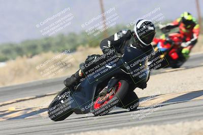 media/Oct-13-2025-Moto Forza (Mon) [[a66d839500]]/3-B Group/Session 3 (Turn 16)/